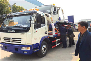 阳泉矿区汽车道路救援拖车价格